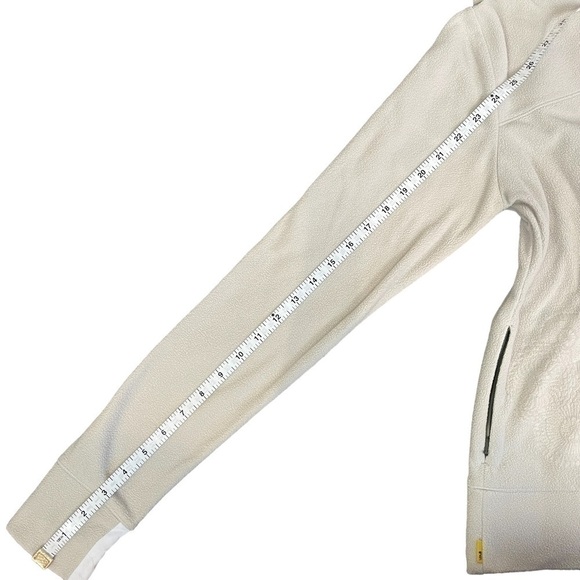 EUC Löle cream coloured polar fleece zip-up, size large. - Picture 12 of 12